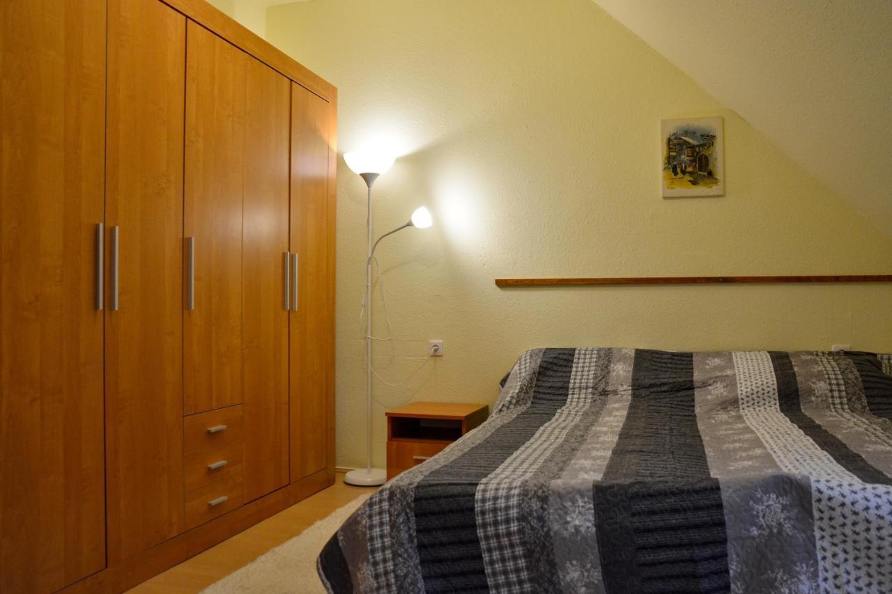 Afrodite Apartmanhaz เอ็กเกอร์ ภายนอก รูปภาพ